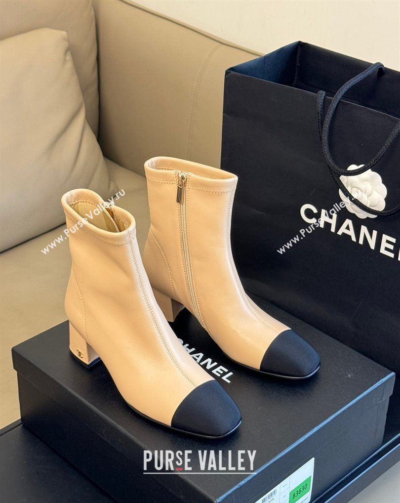 Chanel Beige Lambskin Grosgrain Ankle Boots 2024 (kaola-23120409)