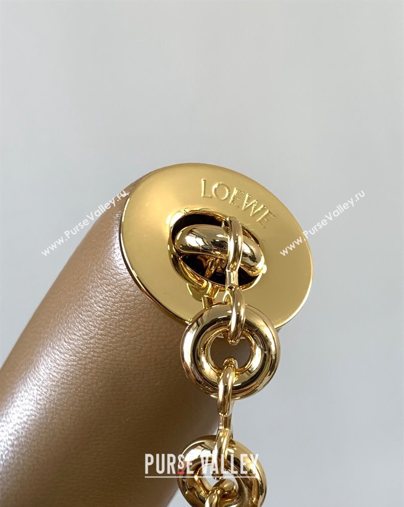Loewe Medium Squeeze bag in nappa lambskin Apricot (xinyidai-23120404)