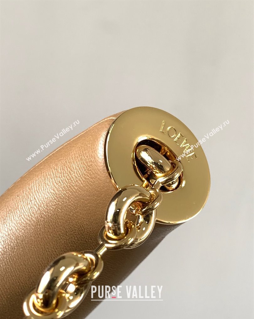 Loewe Small Squeeze bag in nappa lambskin Apricot (xinyidai-23120407)