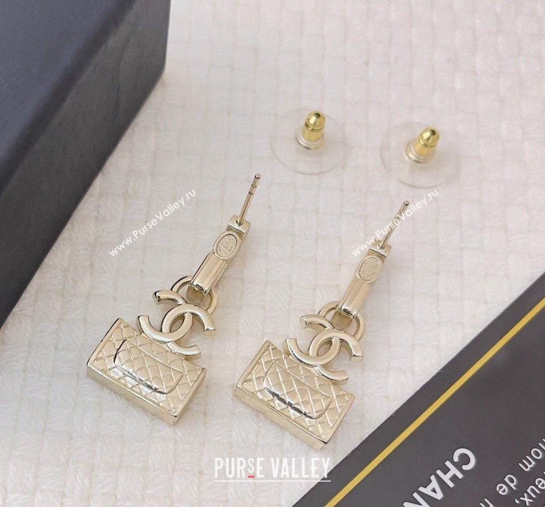 Chanel Metal Strass Pendant Earrings ABB537 2024 (YF-23120505)