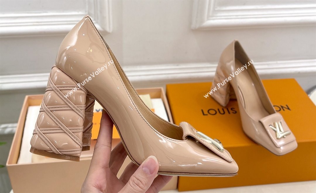 Louis Vuitton quilted Malletage pattern Heel 9cm Shake Pumps in Patent Calfskin Beige Rose 2024 (modeng-23120728)