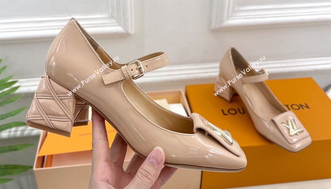 Louis Vuitton quilted Malletage pattern Heel 5.5cm Shake Mary Jane Pumps in Patent Calfskin Beige Rose 2024 (modeng-23120732)