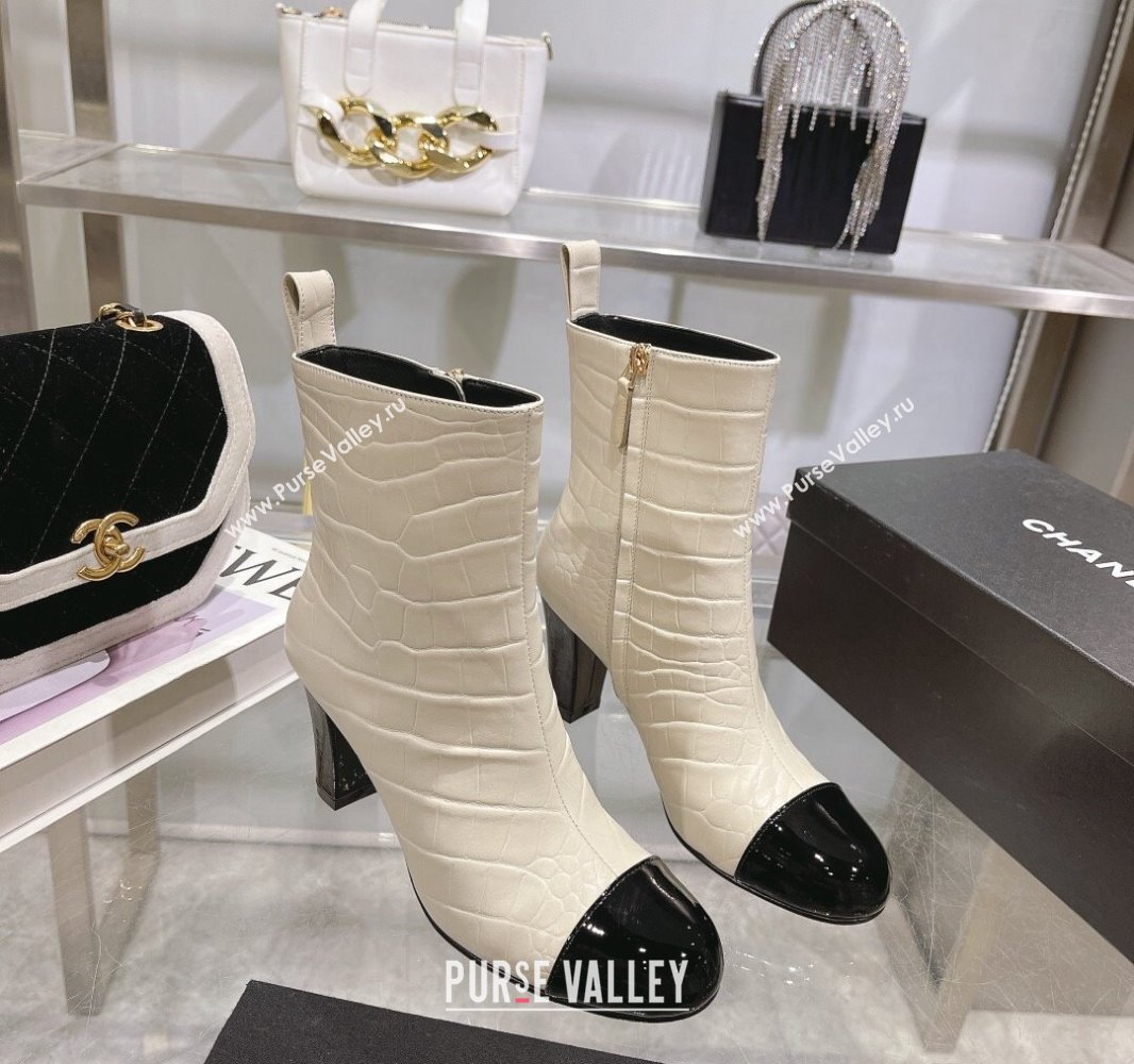 Chanel Heel 7.5cm Croco Pattern and Patent Calfskin Ankle Boots White/Black 2024 (modeng-23120609)