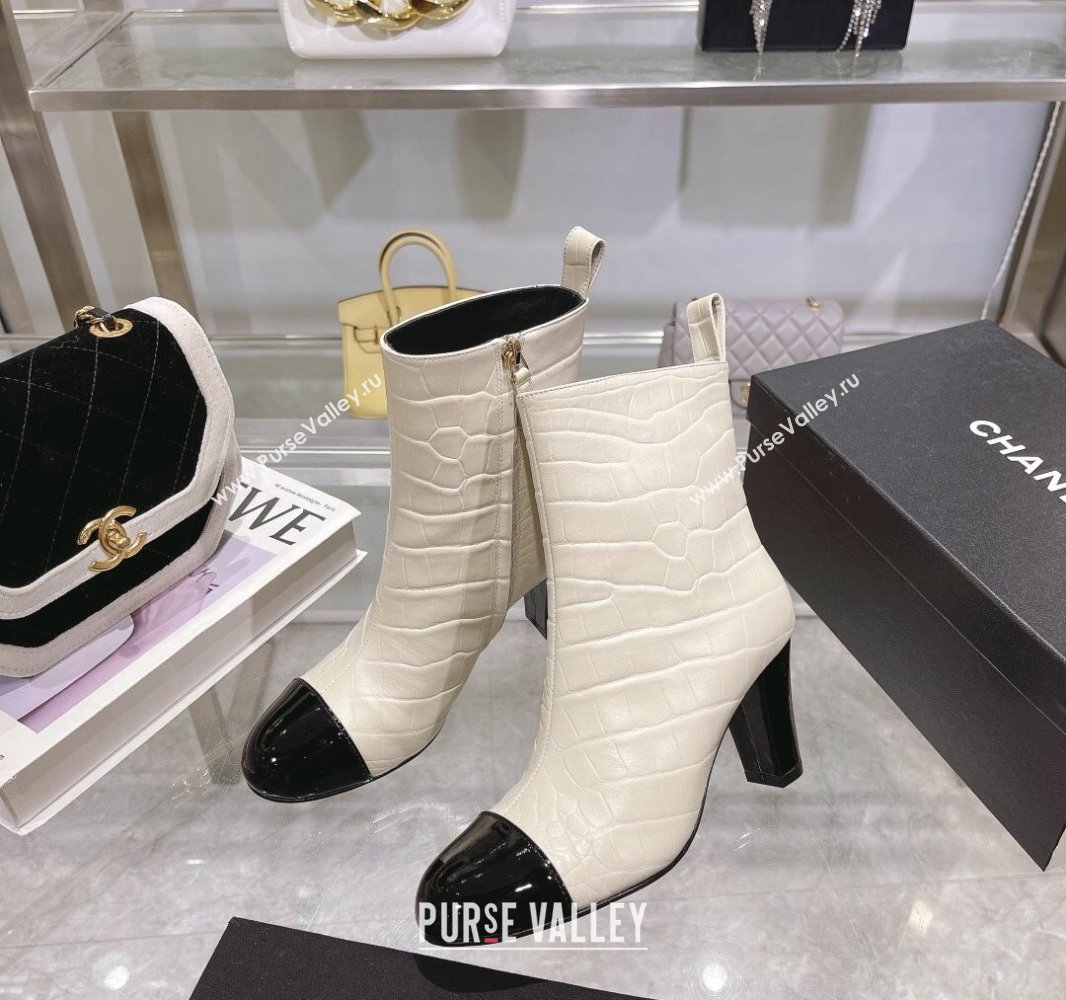 Chanel Heel 7.5cm Croco Pattern and Patent Calfskin Ankle Boots White/Black 2024 (modeng-23120609)