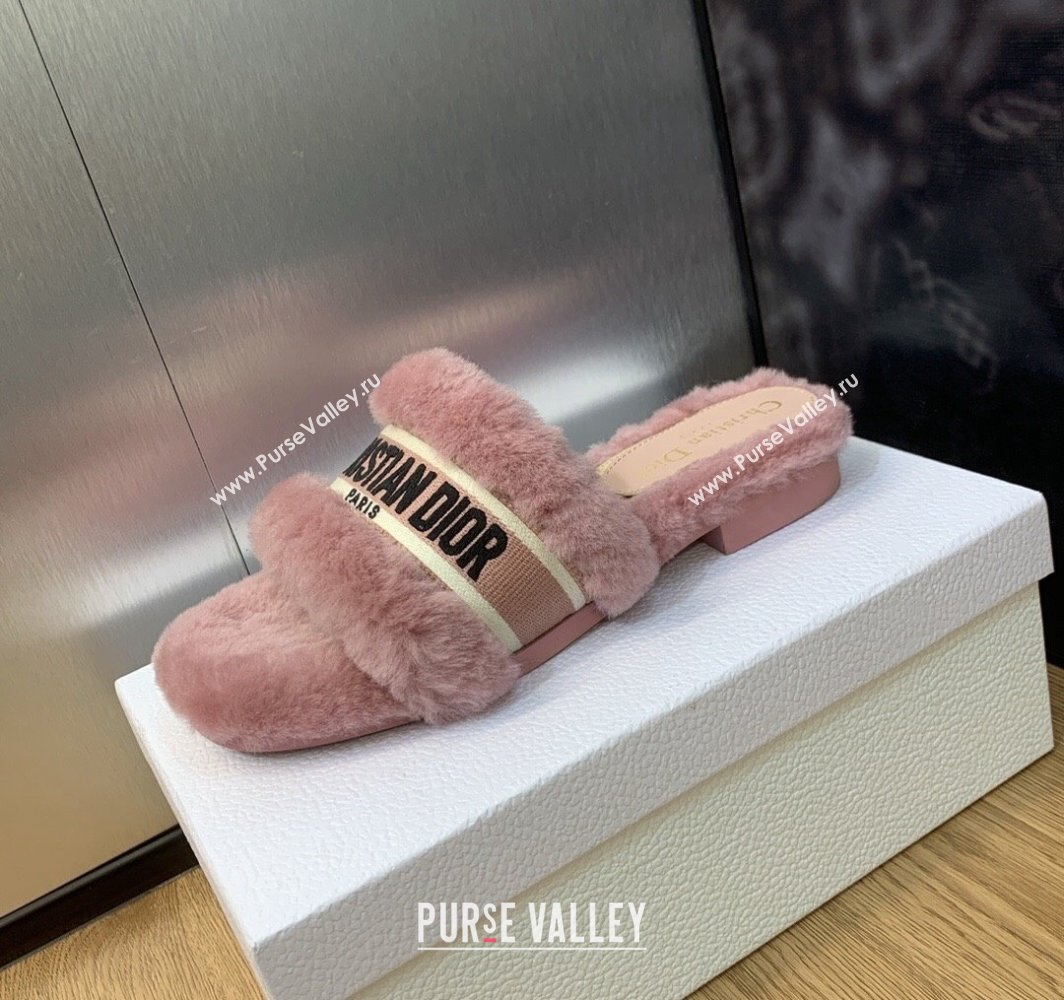 Dior Dway Flat Slide Sandals in Pink Shearling Fur and Embroidered Canvas 2024 (jincheng-23120812)