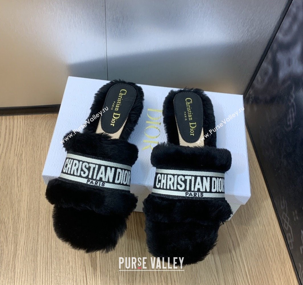 Dior Dway Flat Slide Sandals in Black Shearling Fur and Embroidered Canvas 2024 (jincheng-23120803)