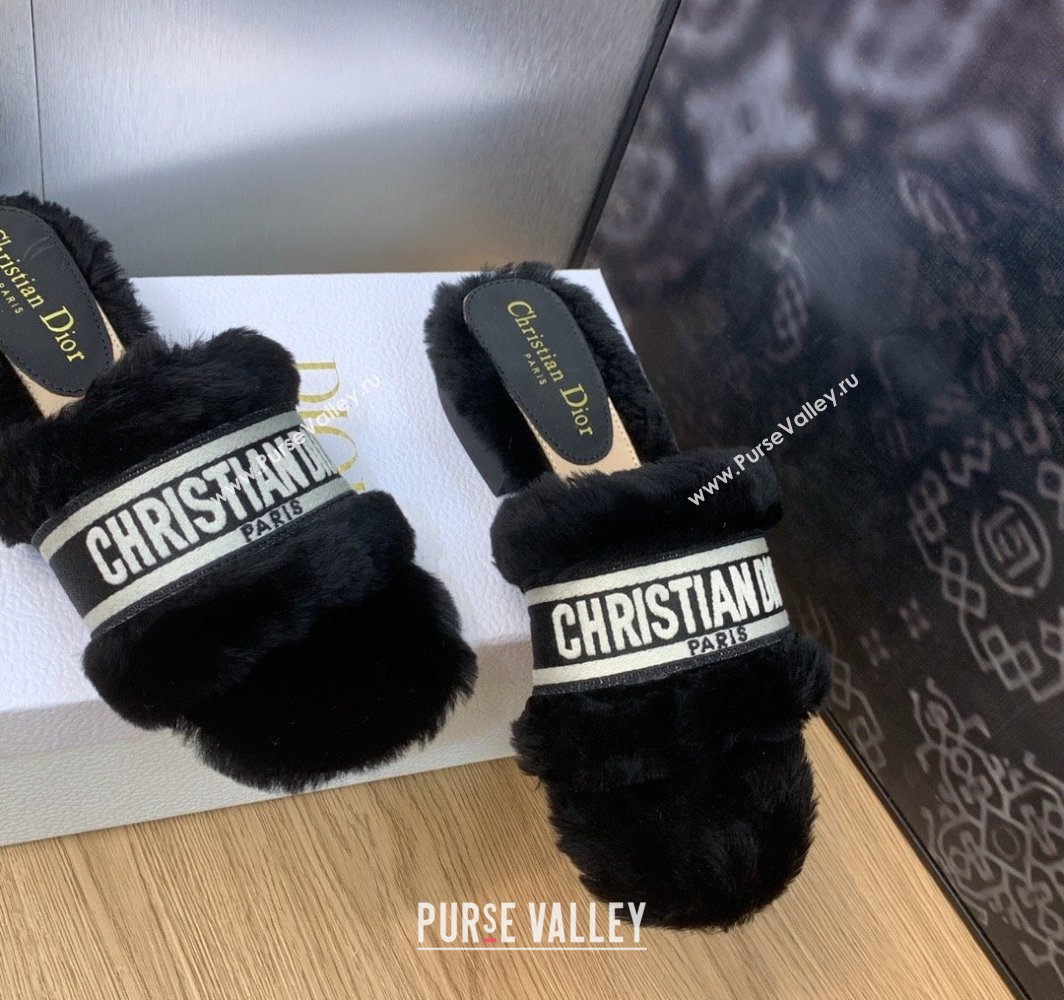 Dior Dway Flat Slide Sandals in Black Shearling Fur and Embroidered Canvas 2024 (jincheng-23120803)