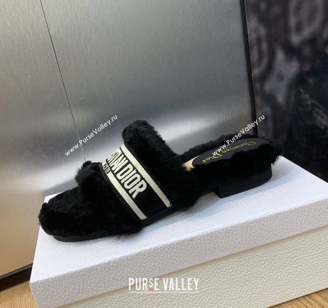 Dior Dway Flat Slide Sandals in Black Shearling Fur and Embroidered Canvas 2024 (jincheng-23120803)