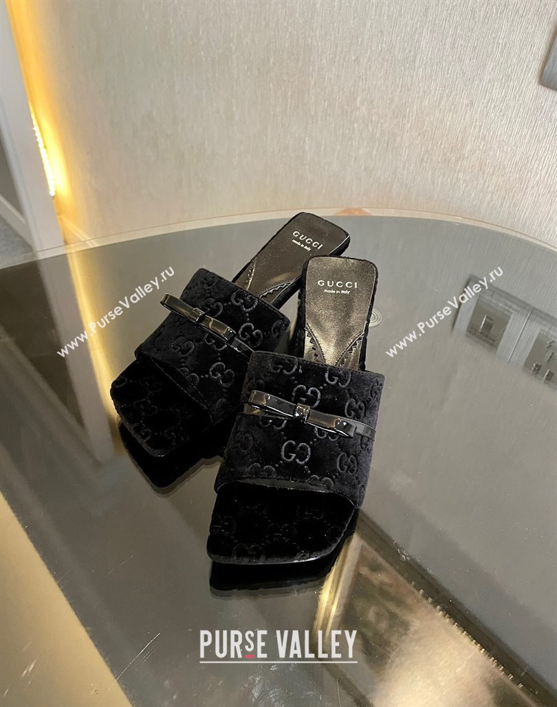 Gucci Heel 7cm GG velvet slide sandals with Patent leather bow detail 764182 Black 2024 (modeng-23120706)