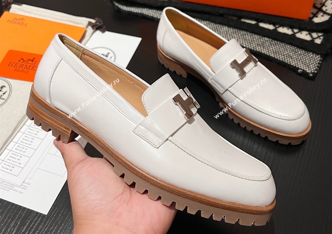 Hermes Faubourg loafer in calfskin White with signature H detail (modeng-23121211)