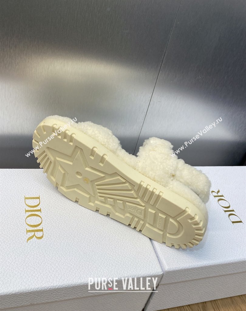 Dior Dioract Sandals in White Shearling 2024 (modeng-23120895)