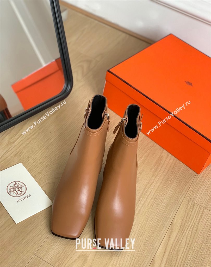 Hermes Hommage ankle boots in calfskin Brown (modeng-23120952)