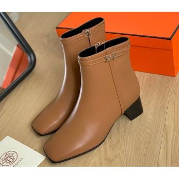 Hermes Hommage ankle boots in calfskin Brown (modeng-23120952)