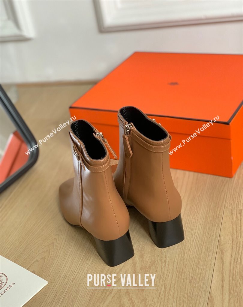 Hermes Hommage ankle boots in calfskin Brown (modeng-23120952)