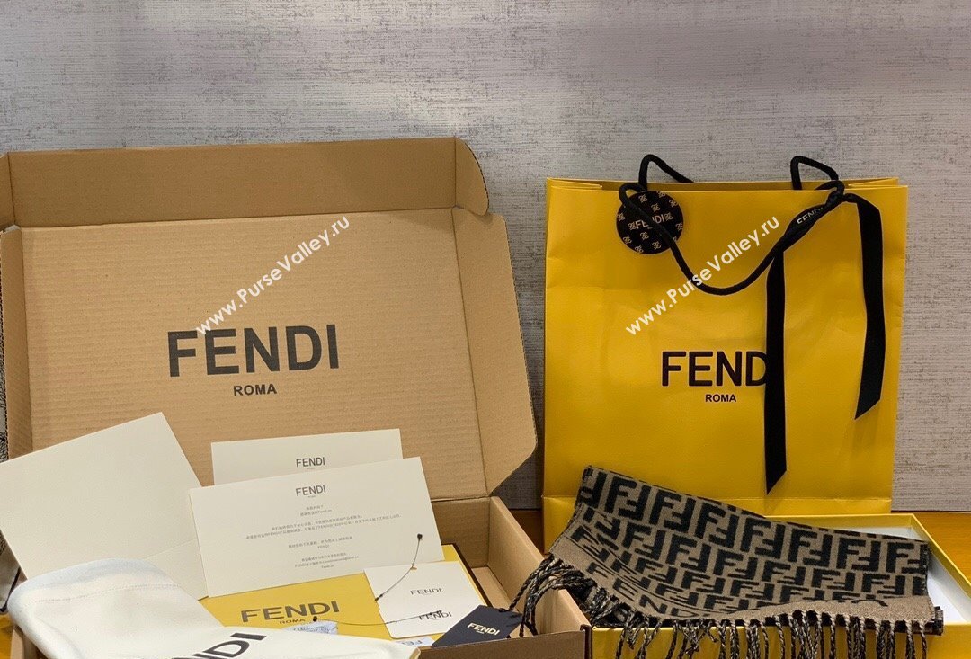 Fendi Brown wool and cashmere FF scarf 30x180cm 2024 (weinisi-23121115)