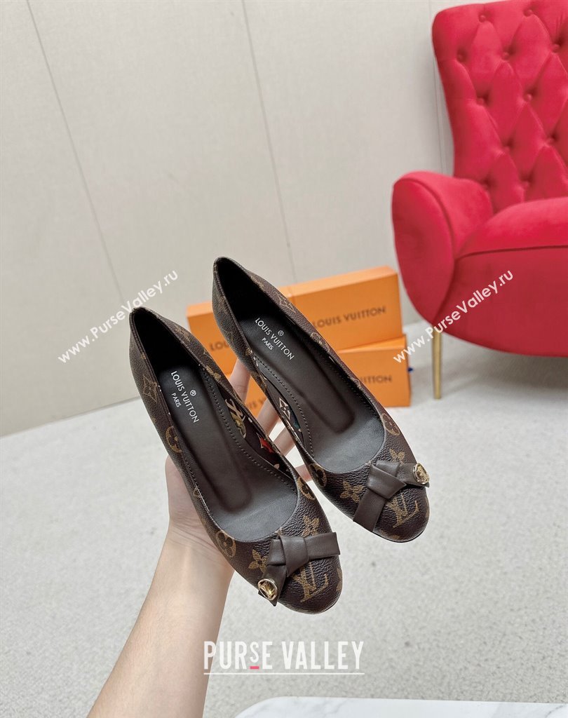 Louis Vuitton Stiletto Heel Pumps in Monogram Canvas Coffee with Bow Knot (SS-23121414)