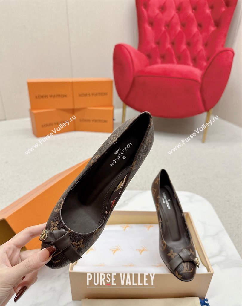 Louis Vuitton Stiletto Heel Pumps in Monogram Canvas Coffee with Bow Knot (SS-23121414)