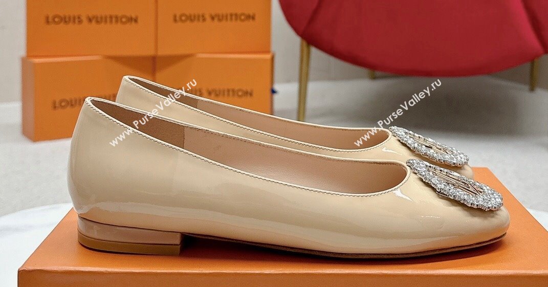 Louis Vuitton Patent Leather Madeleine Flat Ballerinas Nude with Crystal LV Circle (SS-23121473)