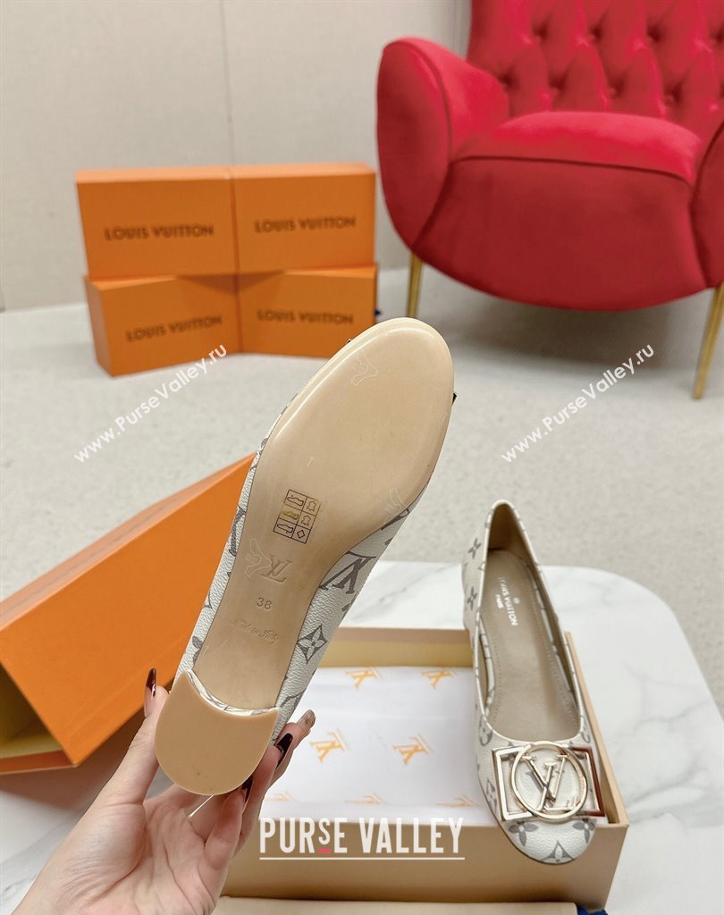 Louis Vuitton Monogram Canvas Madeleine Pumps White with Dauphine LV Initials (SS-23121444)