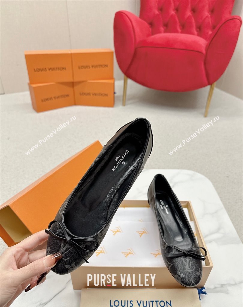Louis Vuitton Monogram Canvas and Leather Flat Ballerinas with Bow Black (SS-23121435)