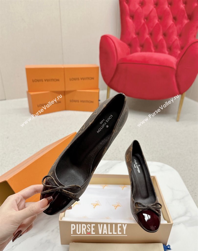 Louis Vuitton Monogram Canvas Coffee and Burgundy Patent Leather Stiletto Heel Pumps with Bow (SS-23121433)