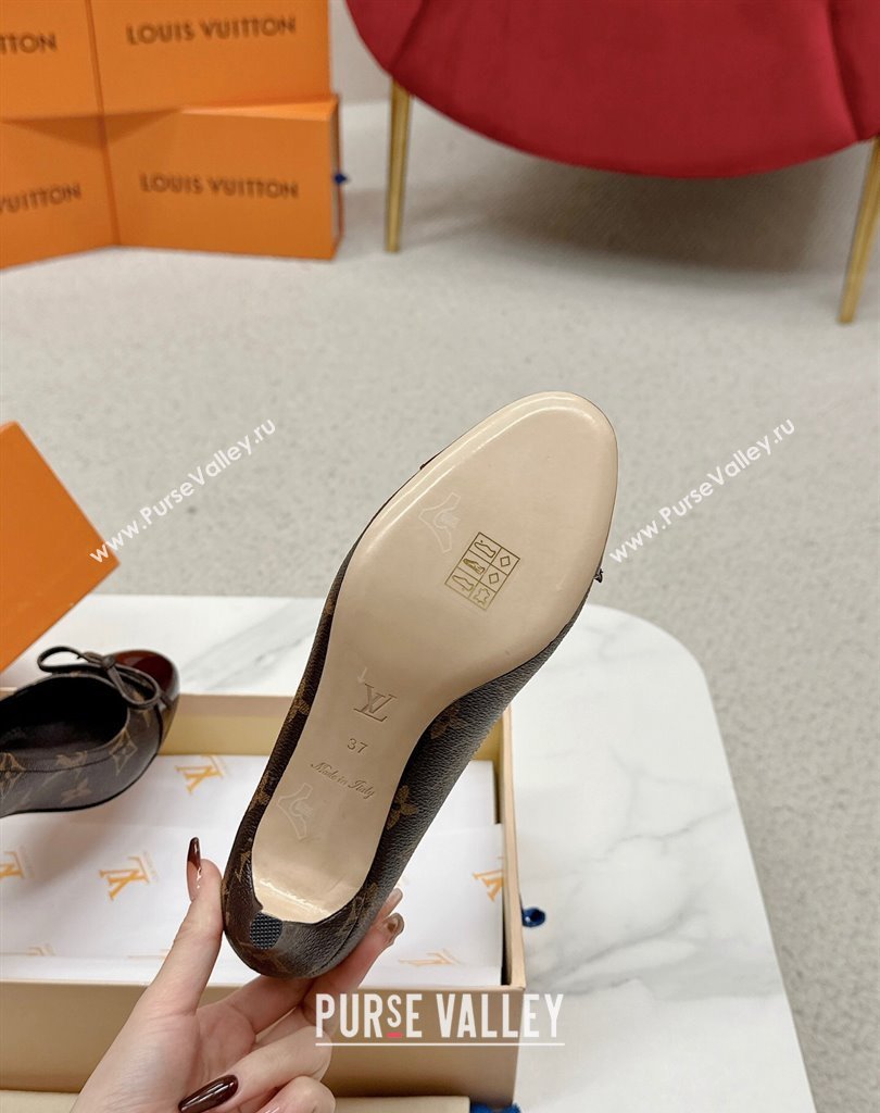 Louis Vuitton Monogram Canvas Coffee and Burgundy Patent Leather Stiletto Heel Pumps with Bow (SS-23121433)