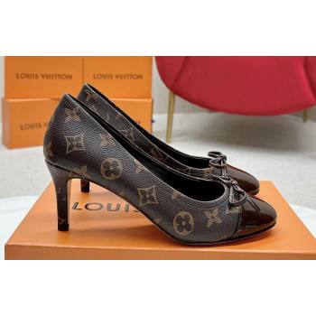 Louis Vuitton Monogram Canvas Coffee and Patent Leather Stiletto Heel Pumps with Bow (SS-23121432)