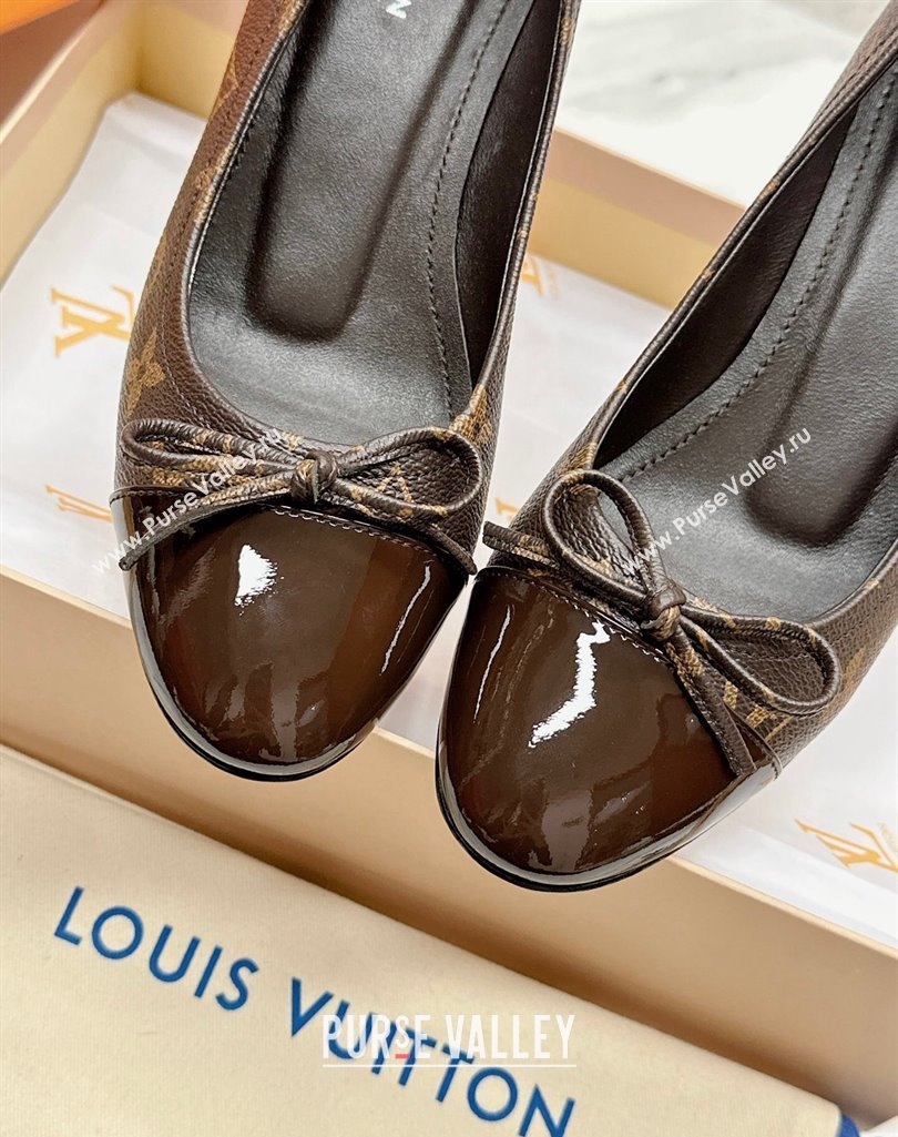 Louis Vuitton Monogram Canvas Coffee and Patent Leather Stiletto Heel Pumps with Bow (SS-23121432)