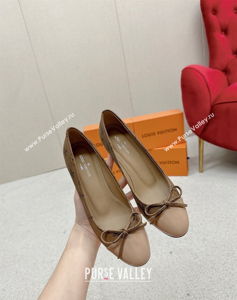 Louis Vuitton Monogram Canvas Brown and Nude Patent Leather Stiletto Heel Pumps with Bow (SS-23121434)