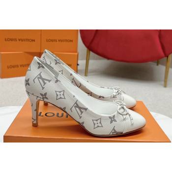 Louis Vuitton Monogram Canvas White and Patent Leather Stiletto Heel Pumps with Bow (SS-23121430)