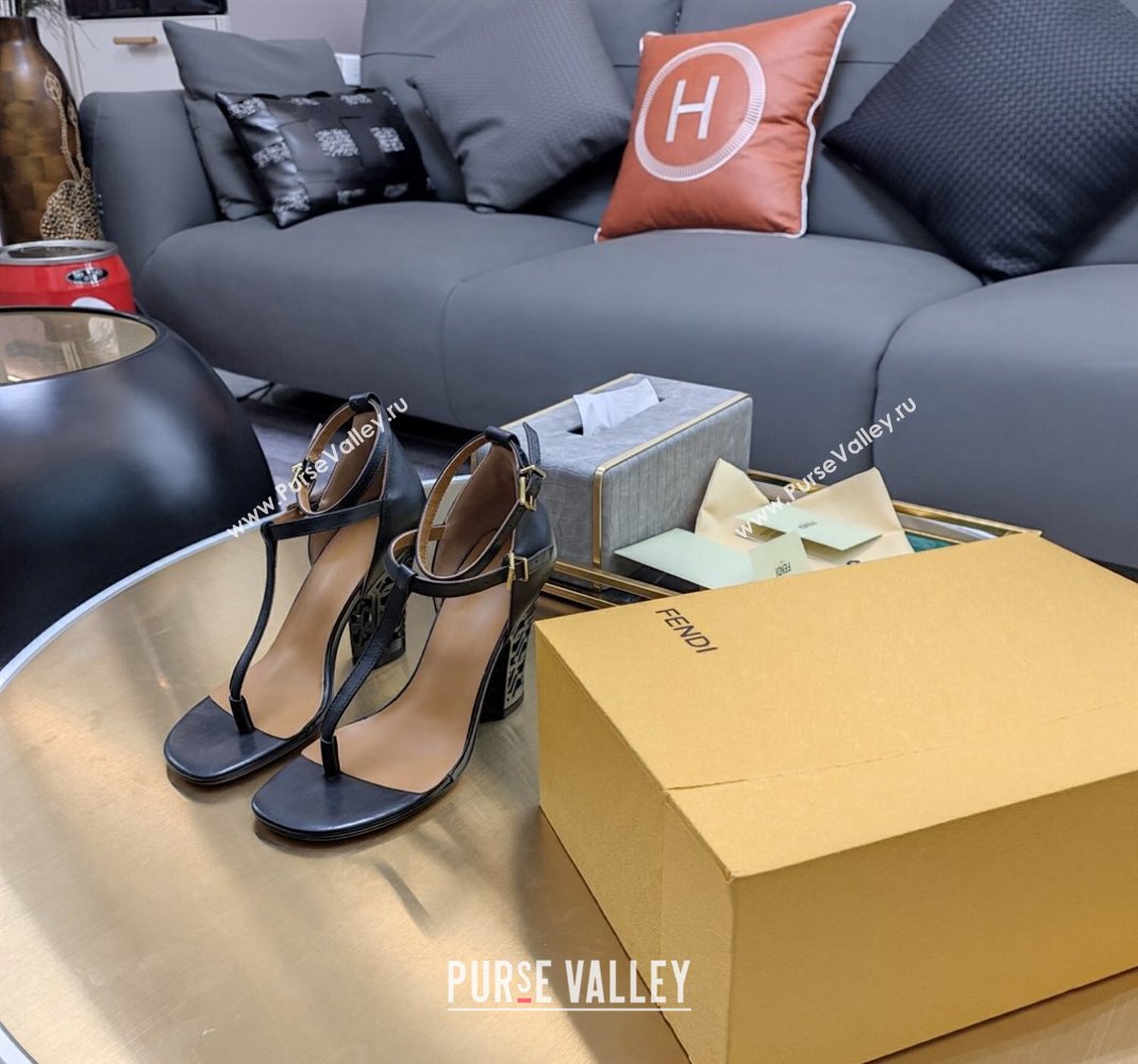 Fendi cut-out Heel 9cm Sandals in Leather Black 2024 (SS-23121321)