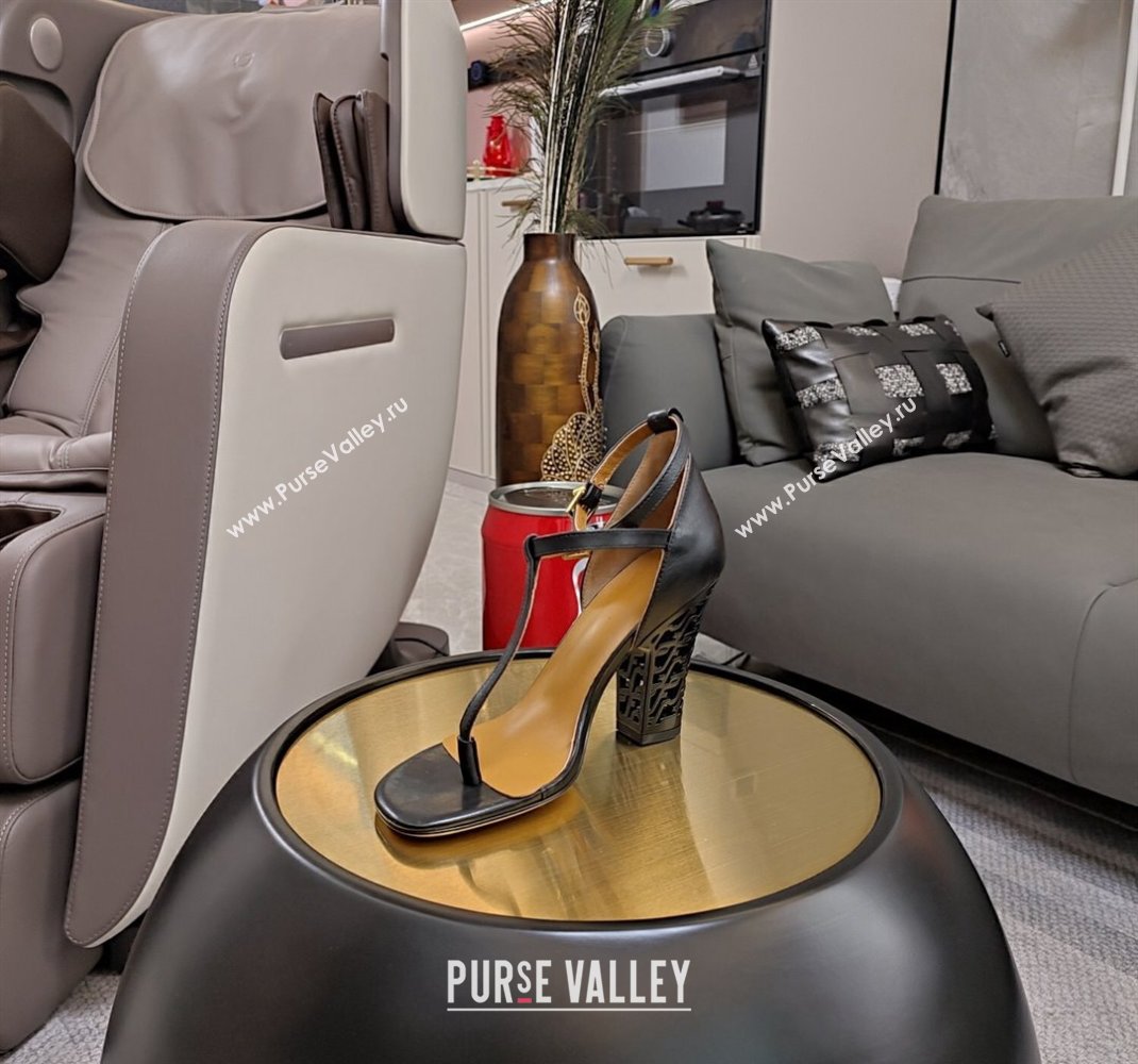 Fendi cut-out Heel 9cm Sandals in Leather Black 2024 (SS-23121321)