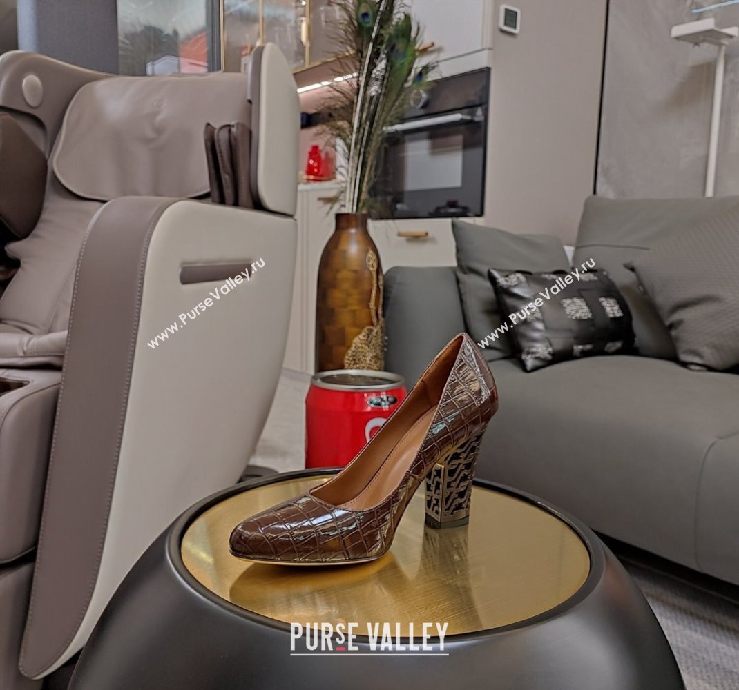 Fendi cut-out Heel 9cm Pumps in crocodile Print Coffee 2024 (SS-23121324)