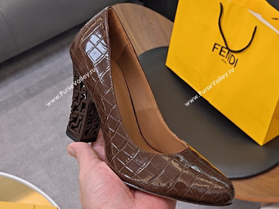 Fendi cut-out Heel 9cm Pumps in crocodile Print Coffee 2024 (SS-23121324)