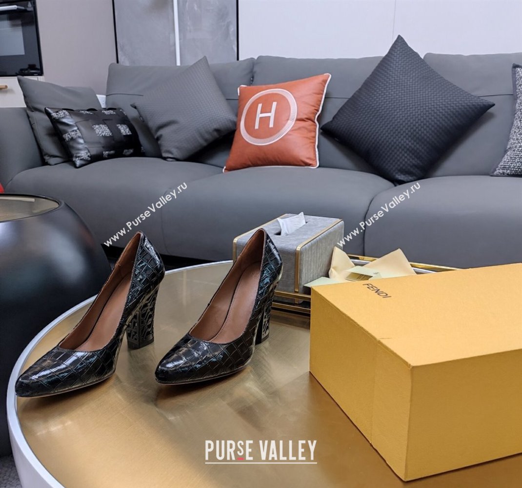 Fendi cut-out Heel 9cm Pumps in crocodile Print Black 2024 (SS-23121323)