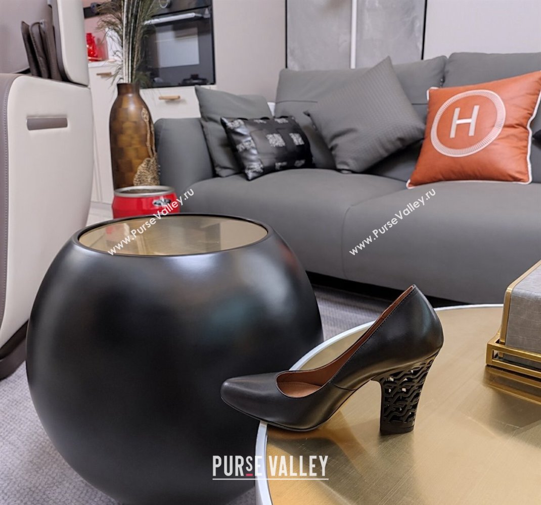 Fendi cut-out Heel 9cm Pumps in Leather Black 2024 (SS-23121326)