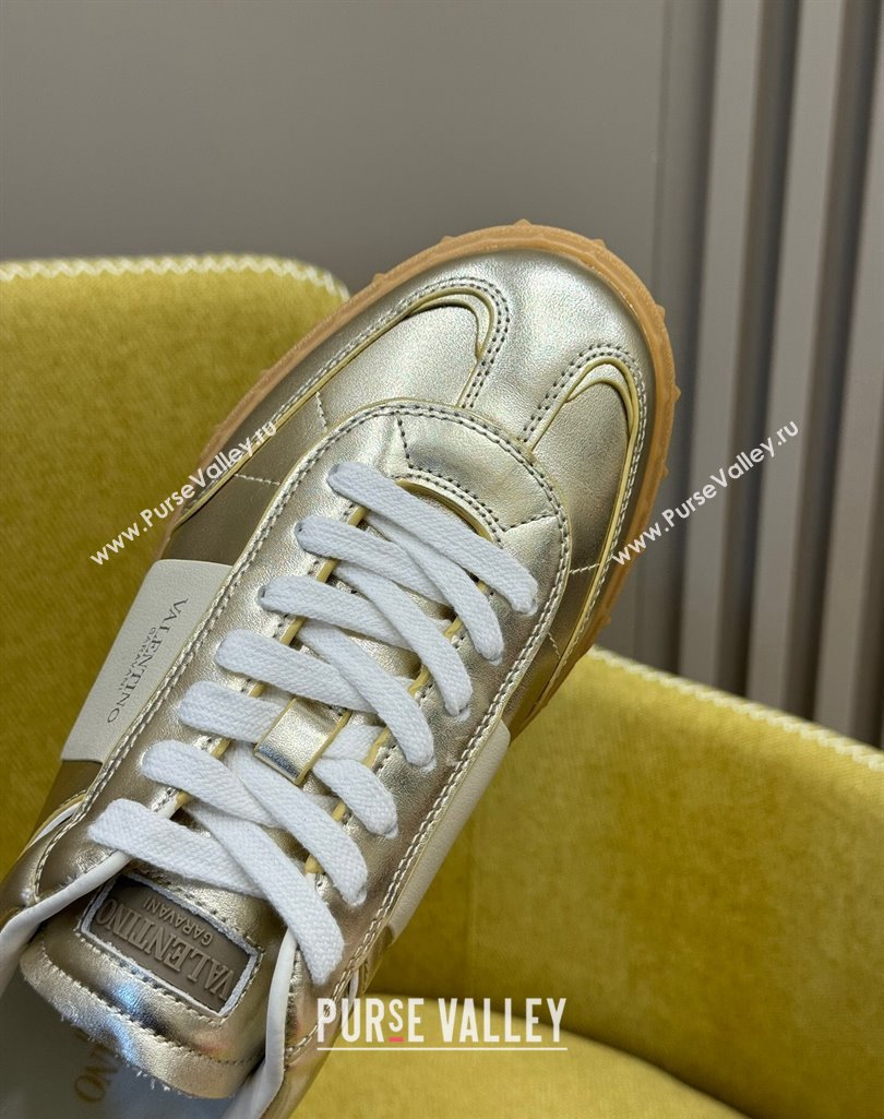 Valentino Upvillage Women/Men low top Sneakers in calfskin leather with band 01 2024 (kaola-23121321)