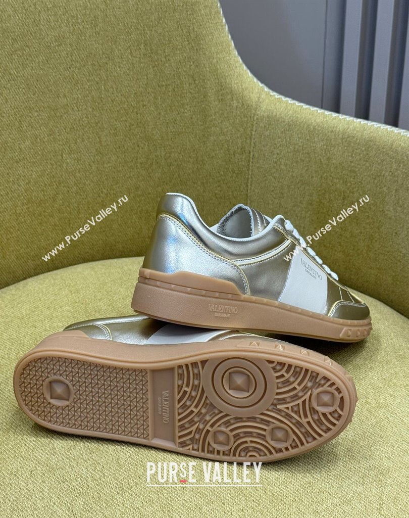 Valentino Upvillage Women/Men low top Sneakers in calfskin leather with band 01 2024 (kaola-23121321)