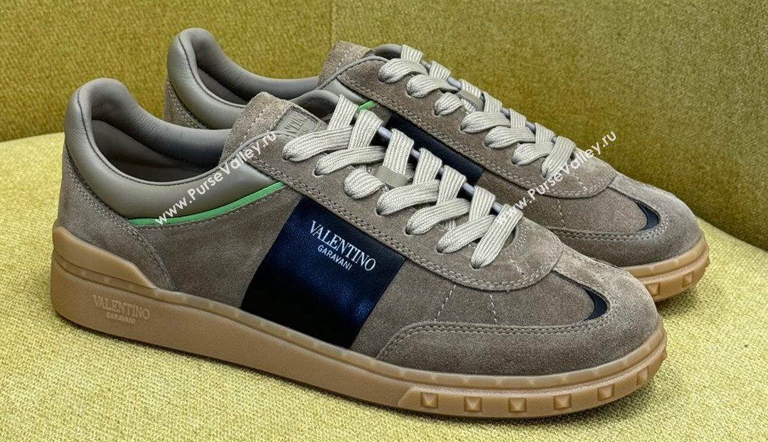 Valentino Upvillage Women/Men low top Sneakers in calfskin leather with band 09 2024 (kaola-23121329)