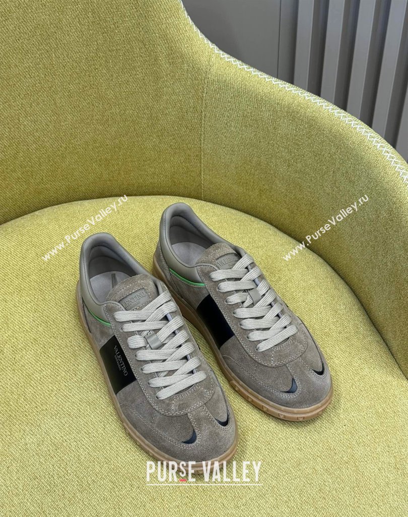 Valentino Upvillage Women/Men low top Sneakers in calfskin leather with band 09 2024 (kaola-23121329)