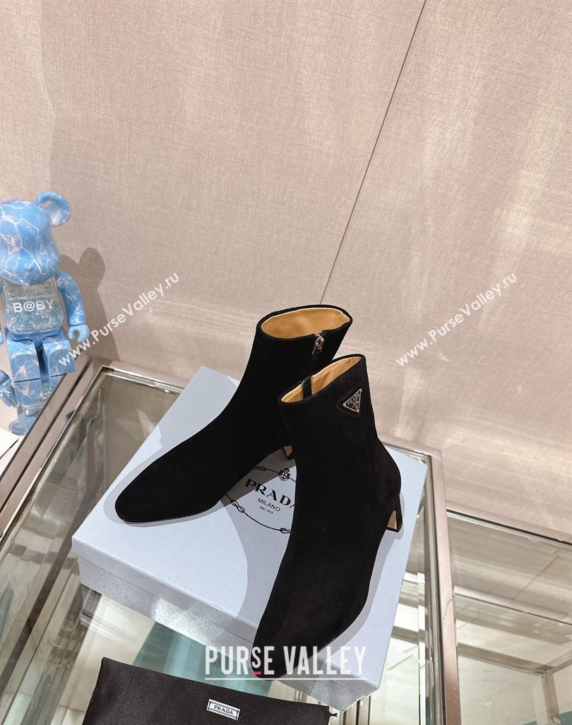 Prada Leather booties Suede Black with Enameled metal triangle logo 1T192N 2024 (siyate-23121905)