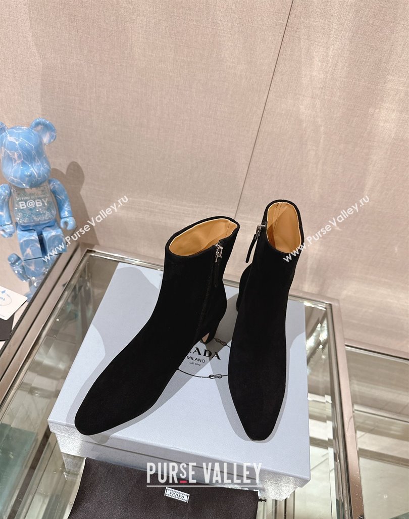 Prada Leather booties Suede Black with Enameled metal triangle logo 1T192N 2024 (siyate-23121905)