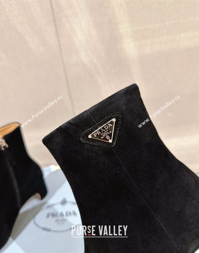 Prada Leather booties Suede Black with Enameled metal triangle logo 1T192N 2024 (siyate-23121905)