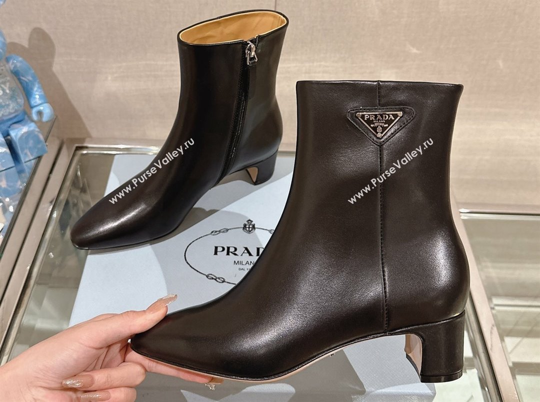 Prada Leather booties Black with Enameled metal triangle logo 1T192N 2024 (siyate-23121904)