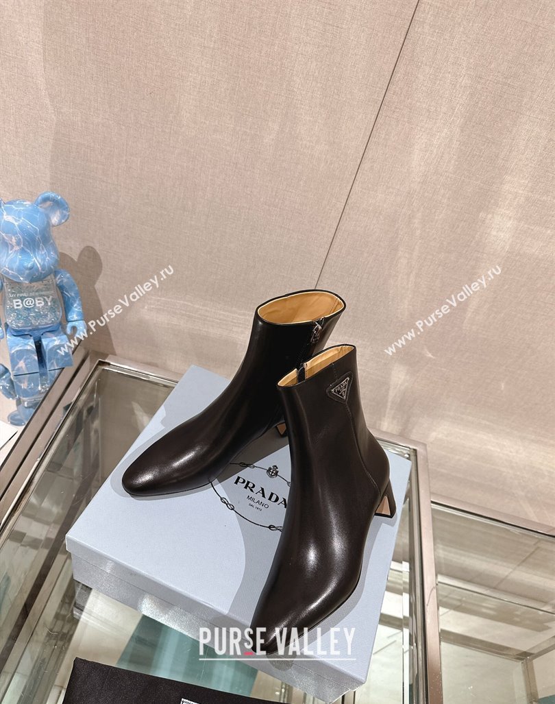 Prada Leather booties Black with Enameled metal triangle logo 1T192N 2024 (siyate-23121904)
