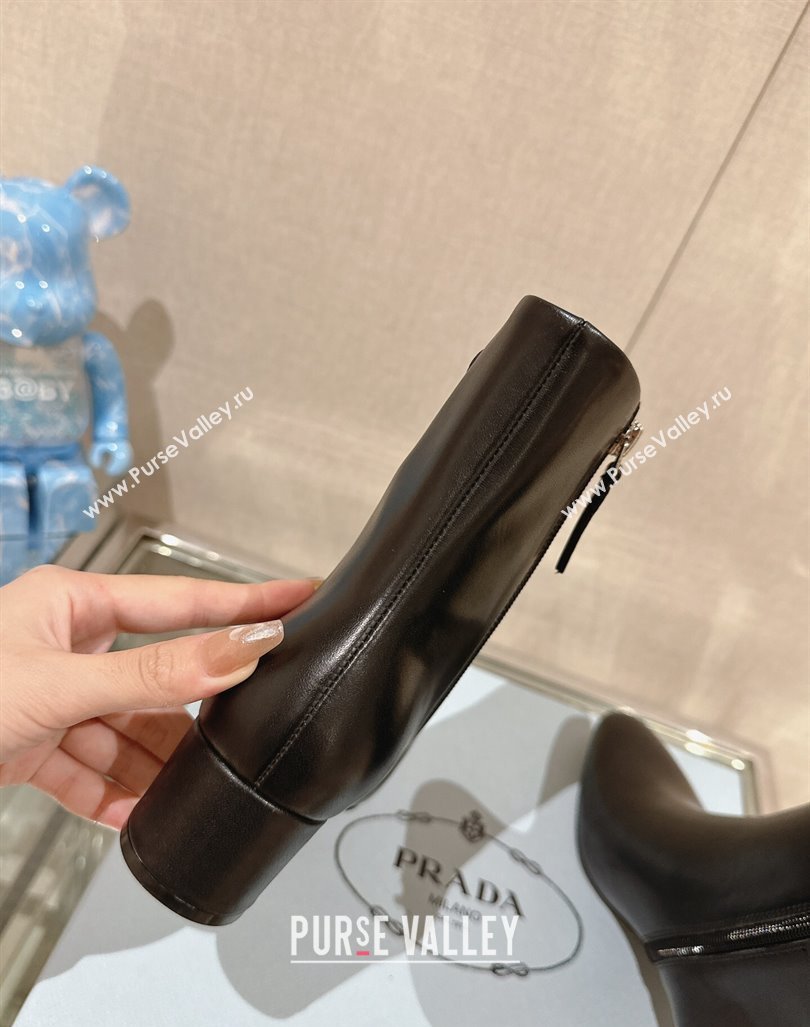 Prada Leather booties Black with Enameled metal triangle logo 1T192N 2024 (siyate-23121904)