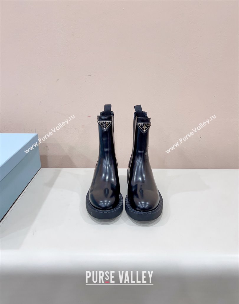 Prada Brushed leather booties Black with Enameled metal triangle logo 1U251N 2024 (siyate-23121913)