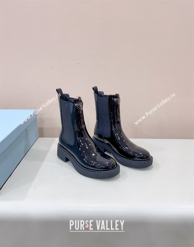 Prada Patent leather booties Black with Enameled metal triangle logo 1U251N 2024 (siyate-23121914)