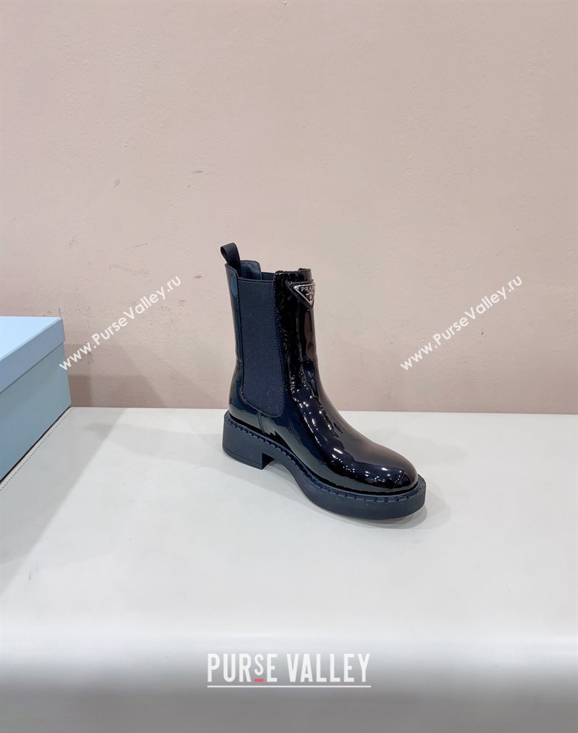 Prada Patent leather booties Black with Enameled metal triangle logo 1U251N 2024 (siyate-23121914)