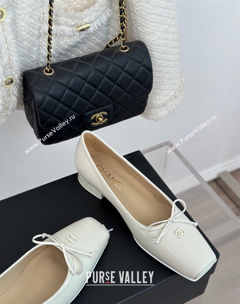 Chanel Vintage CC Logo and Bow Ballet Flats Leather White 2024 (modeng-23121516)
